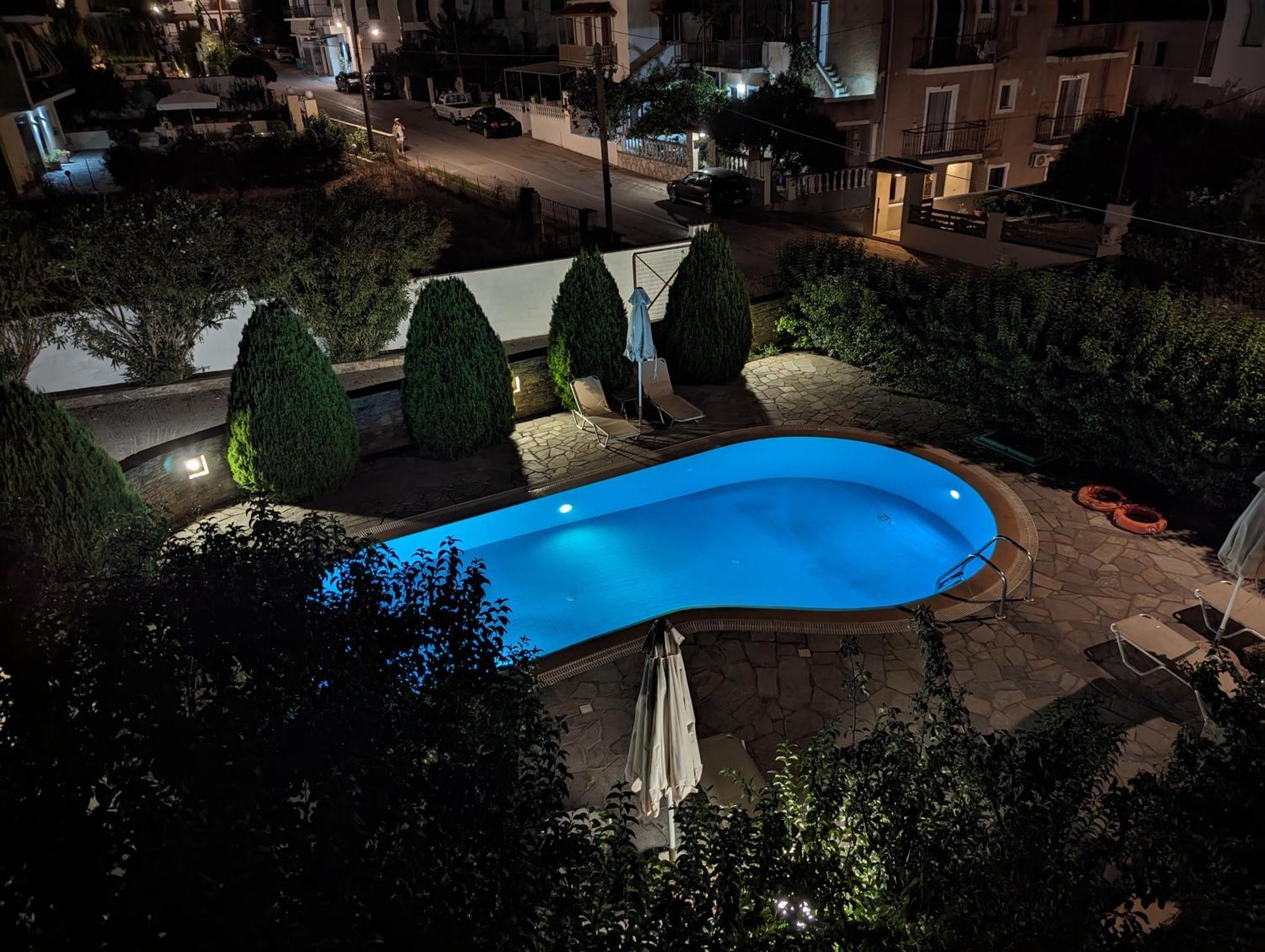 Guesthouse Christos Skopelos Eksteriør billede